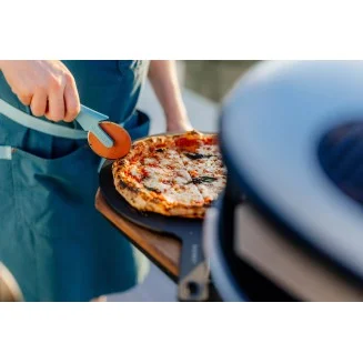 Gozney x Hedley & Bennett Pizza Cutter | ready to slice brilliant pizza