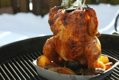 Weber Recipe BBQ Demo - Smoked Beer Can Chicken wi